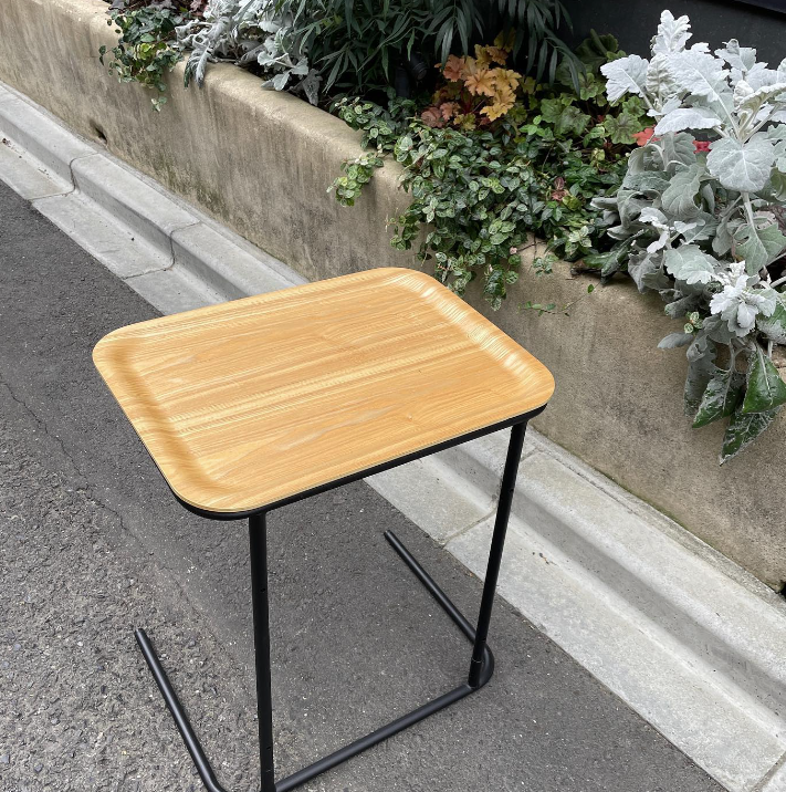無印良品 コノ字サイドテーブル W46×D31×H49.5(cm)(2023.03.17 無印良品 コノ字サイドテーブル W46×D31×H49.5(cm)(2023.03.17