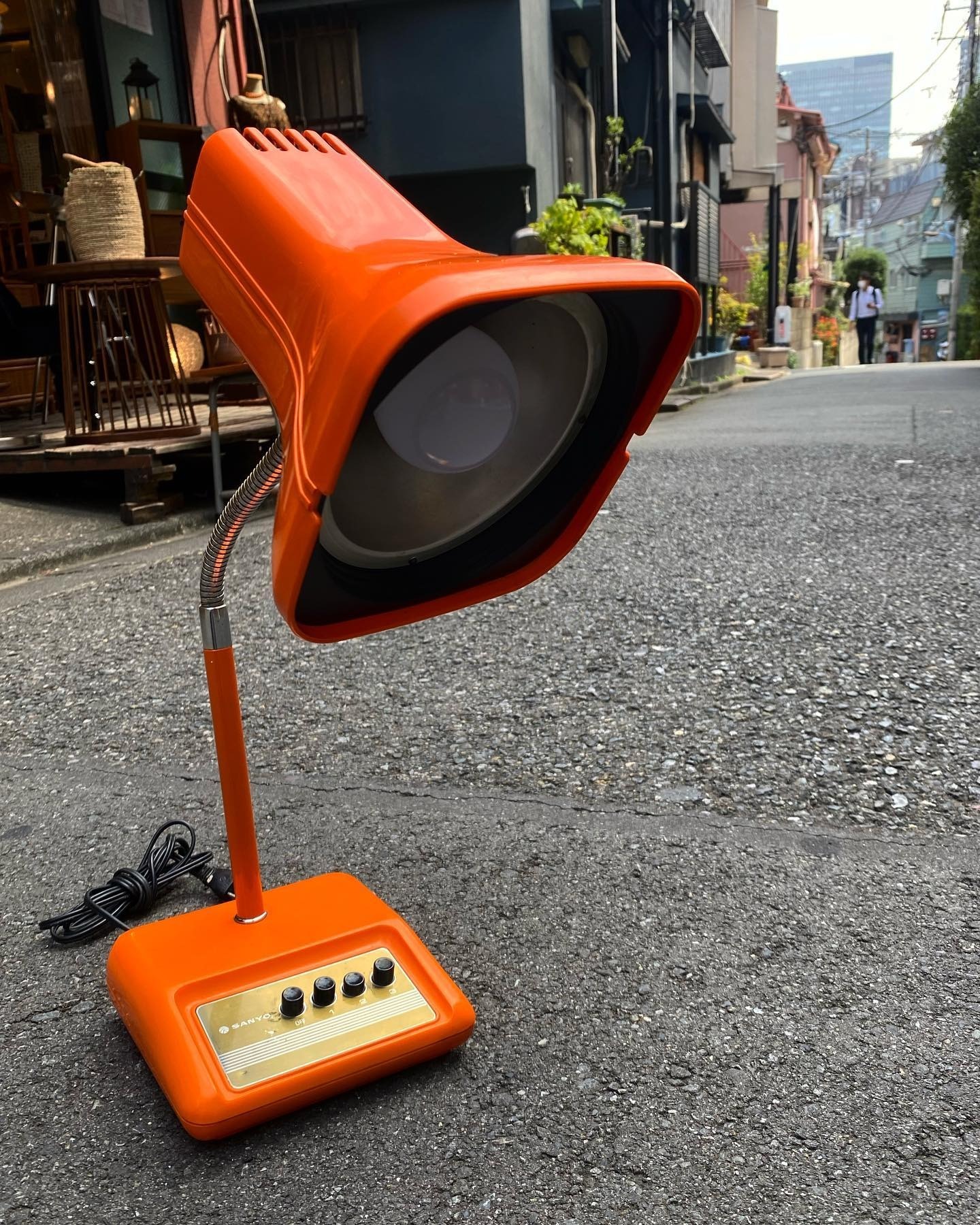 昭和レトロなスタンドライトです！ 調光機能はLED電球だと機能しません ...