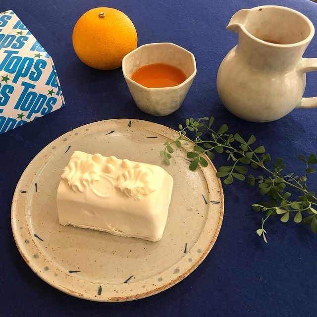ゆうらくの社長の大好物 Topsのレアチーズケーキ 濃厚なのにふわっと軽い絶品です 21 02 05 うつわショップゆうらく