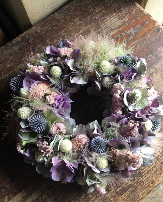 感謝SALE!  アンティーク紫陽花のぽんぽんフライングリース 感謝SALE! アンティーク紫陽花のぽんぽんフライングリース