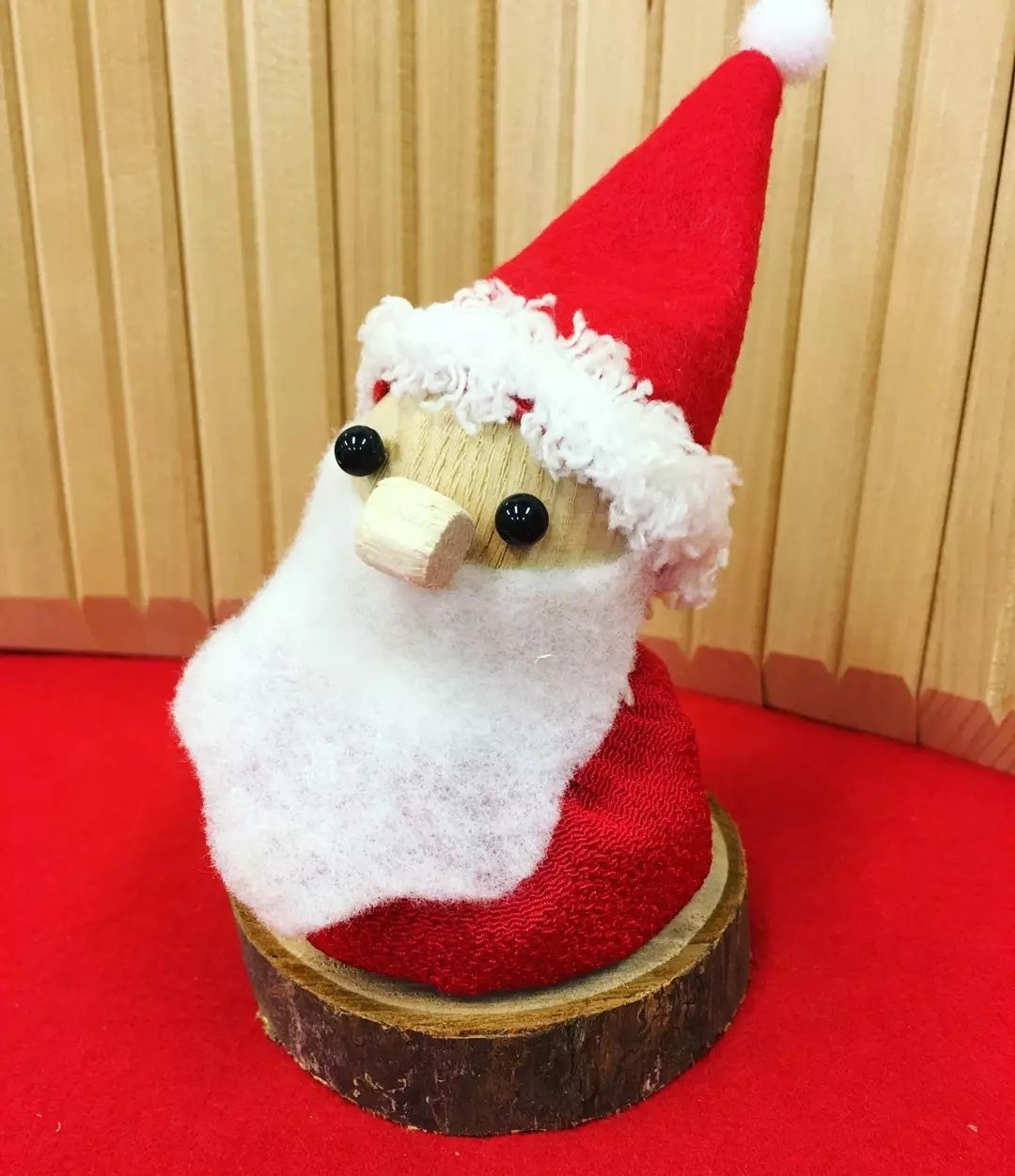 クリスマス商品続々入荷しております サンタさんはお顔が湯玉 身体は粒チップでできていて とてもいい香り 21 11 22 ひば工房