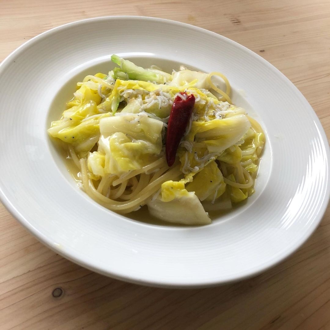 3月25日 木 日替わりパスタランチ しらすと春キャベツのペペロンチーノ 本日のオルツォットランチ あさりと菜の花のトマトソース 21 03 25 あかぎカフェ